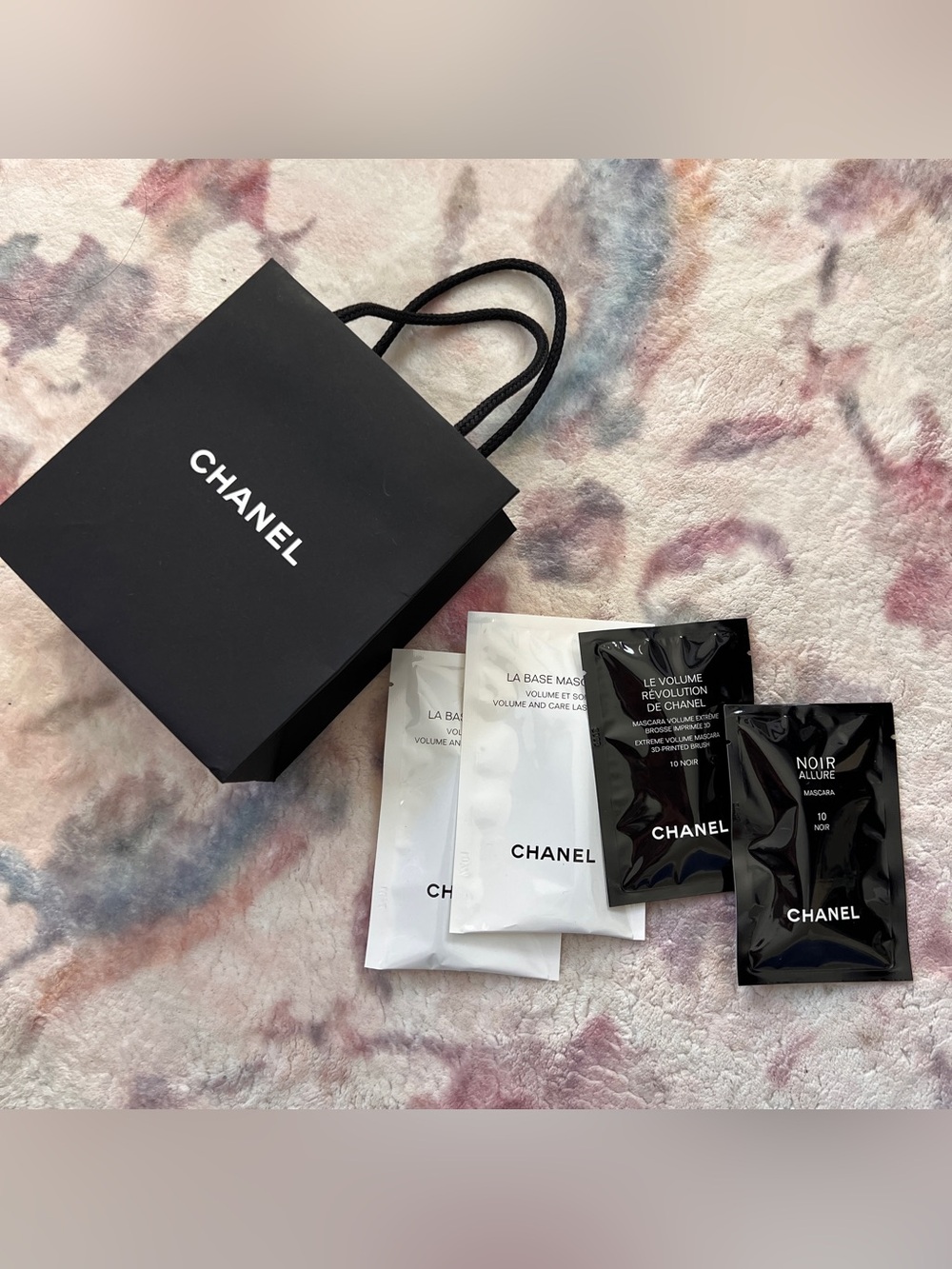 CHANEL Black & White Branded Sachet Set with Gift Bag
